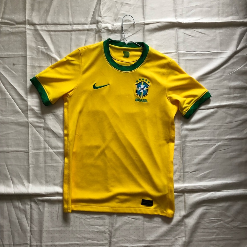 Authentic Nike Brazil Soccer Jersey Kids Size Large